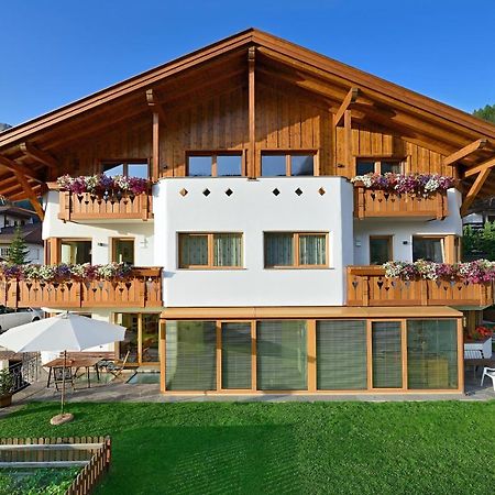 Apartments Burvel Селва ди Вал Гардена Екстериор снимка