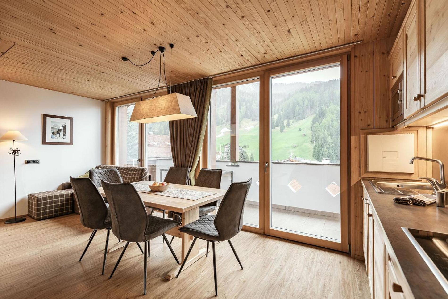 Apartments Burvel Селва ди Вал Гардена Екстериор снимка